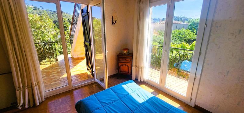 Maison - 210 m² - 7 pièces