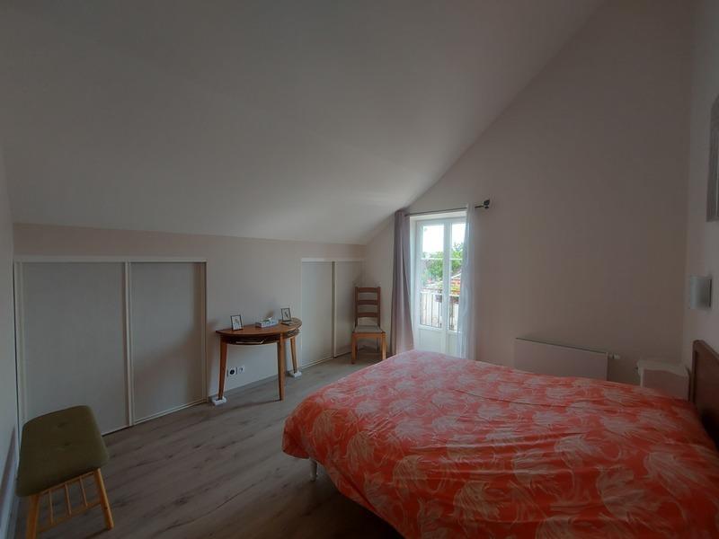 Maison traditionnelle - 262 m² - 6 pièces