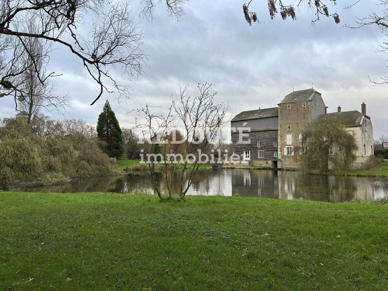 Maison - 320 m² - 10 pièces