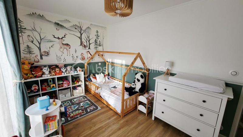 Appartement - 96 m² - 5 pièces