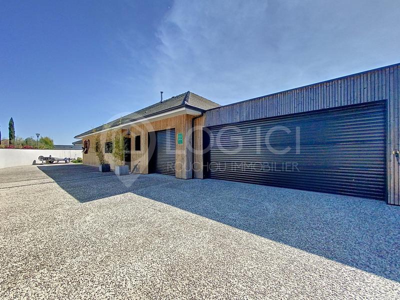 Maison contemporaine - 213 m² - 5 pièces