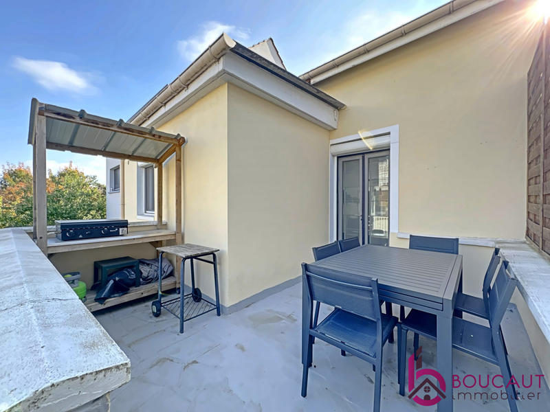 Maison - 104 m² - 4 pièces