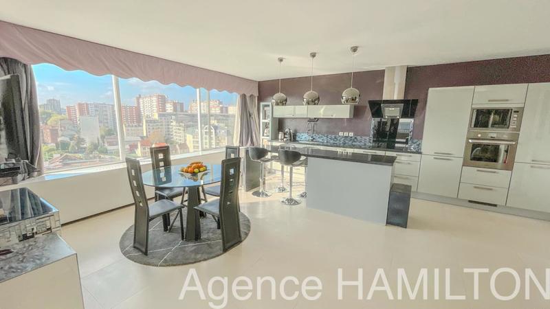 Appartement - 97 m² - 4 pièces