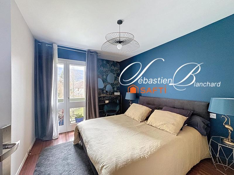 Appartement - 104 m² - 4 pièces