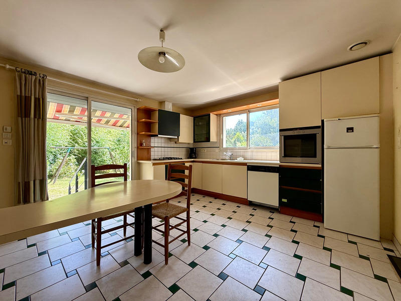 Maison - 143 m² - 6 pièces