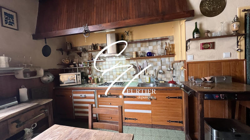 Appartement - 96 m² - 4 pièces