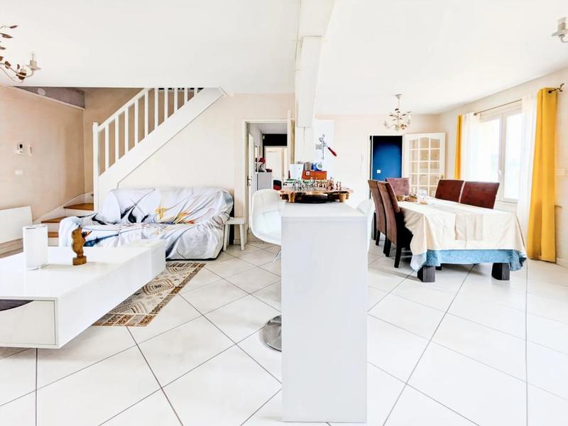 Maison - 160 m² - 4 pièces