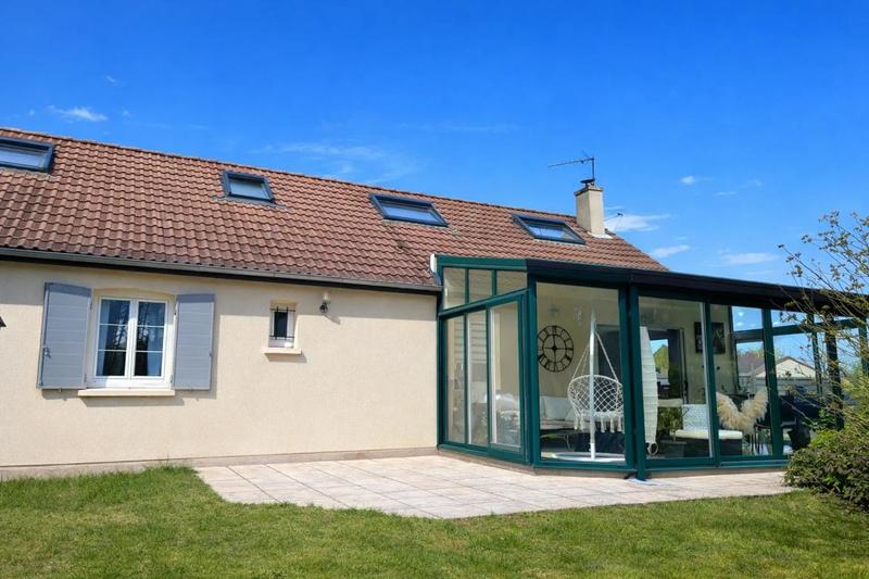 Maison - 128 m² - 8 pièces