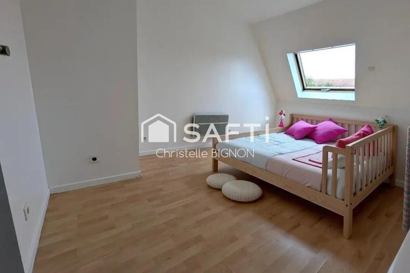 Maison - 90 m² - 5 pièces