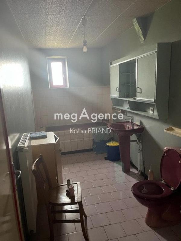 Maison - 204 m² - 8 pièces