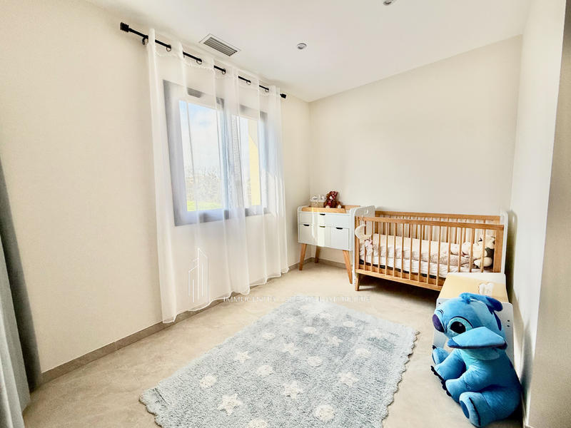 Villa - 145 m² - 6 pièces