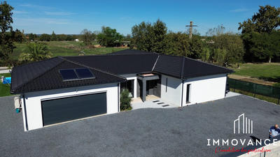 Maison - 171 m² - 7 pièces