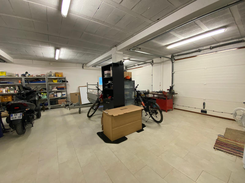 Maison - 208 m² - 6 pièces