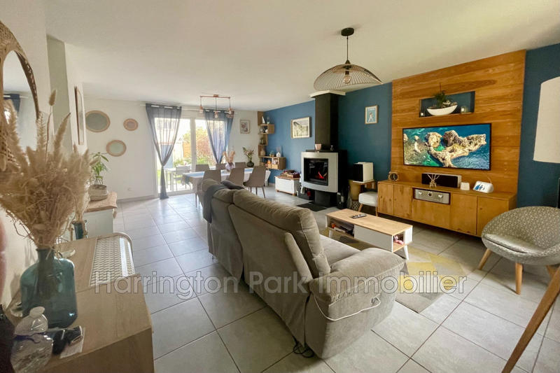 Maison - 93 m² - 4 pièces