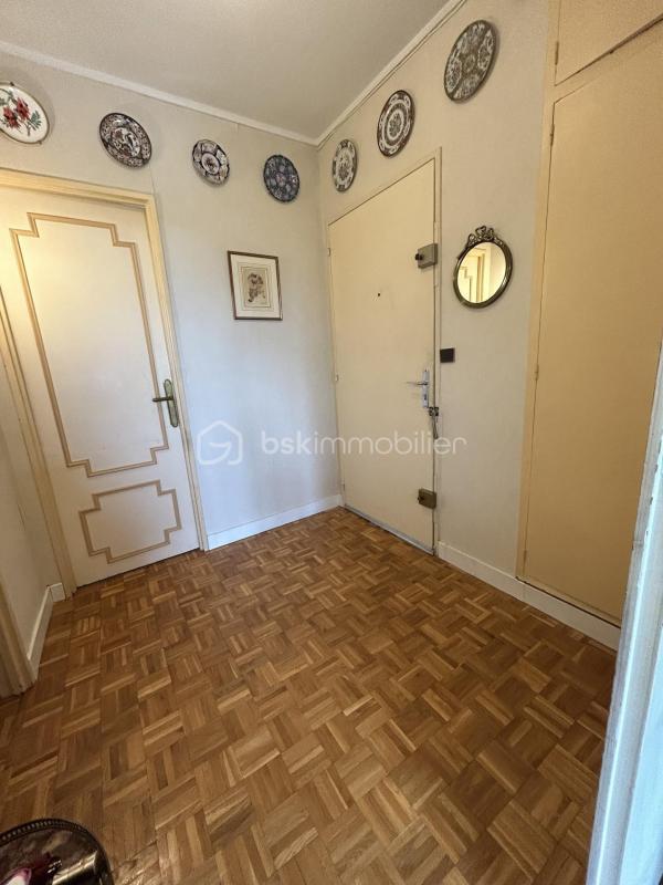 Appartement - 84 m² - 4 pièces