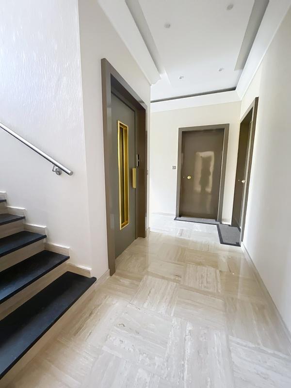 Appartement - 67 m² - 2 pièces