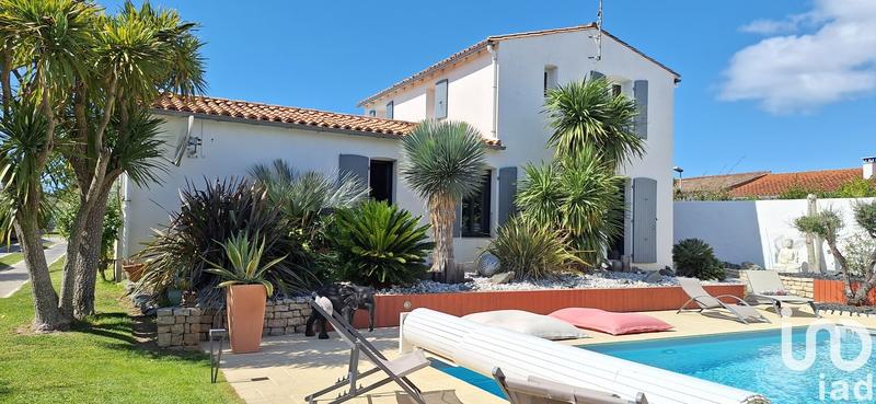 Maison - 174 m² - 9 pièces