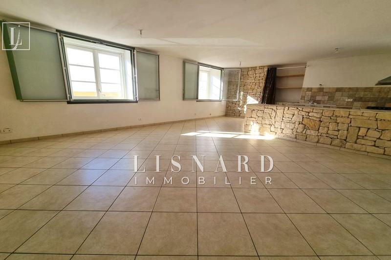 Appartement - 102 m² - 4 pièces