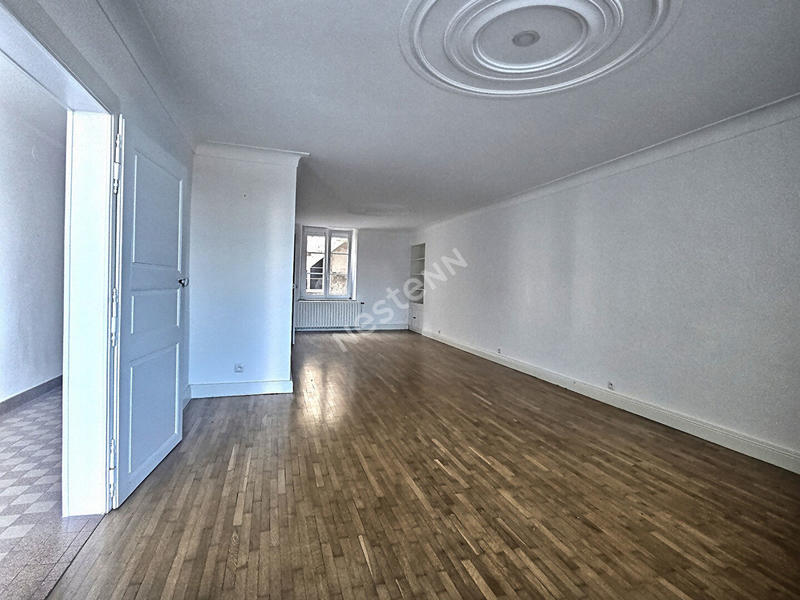 Maison - 163 m² - 7 pièces