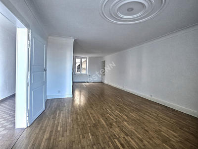 Maison - 163 m² - 7 pièces