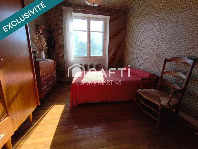 Maison - 212 m² - 8 pièces