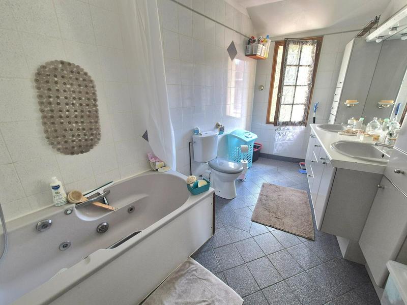 Maison - 113 m² - 5 pièces