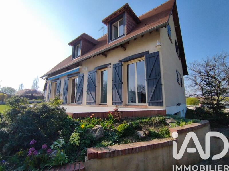 Maison - 144 m² - 7 pièces