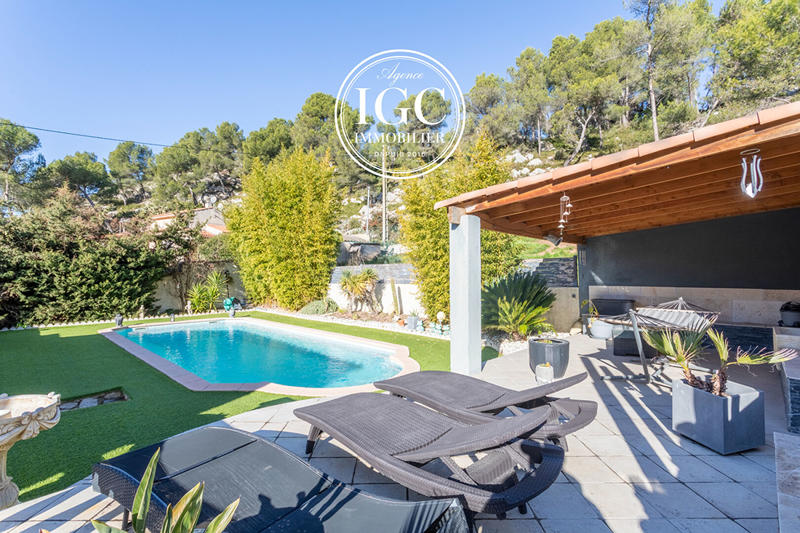 Maison - 101 m² - 5 pièces