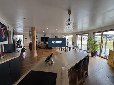 Maison - 154 m² - 6 pièces