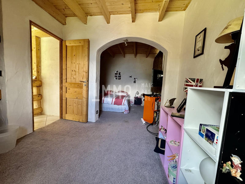 Châlet - 265 m² - 9 pièces