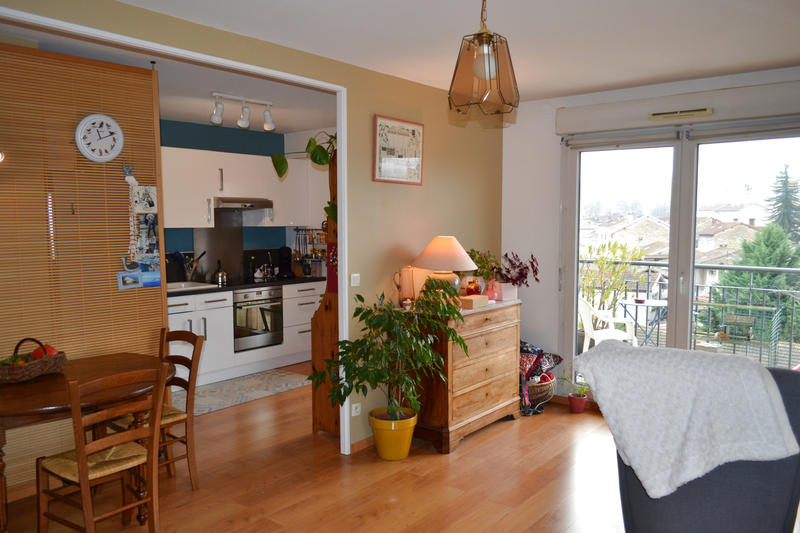 Appartement - 61 m² - 3 pièces