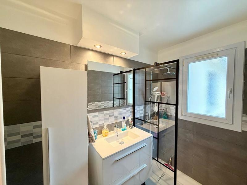 Maison - 152 m² - 6 pièces