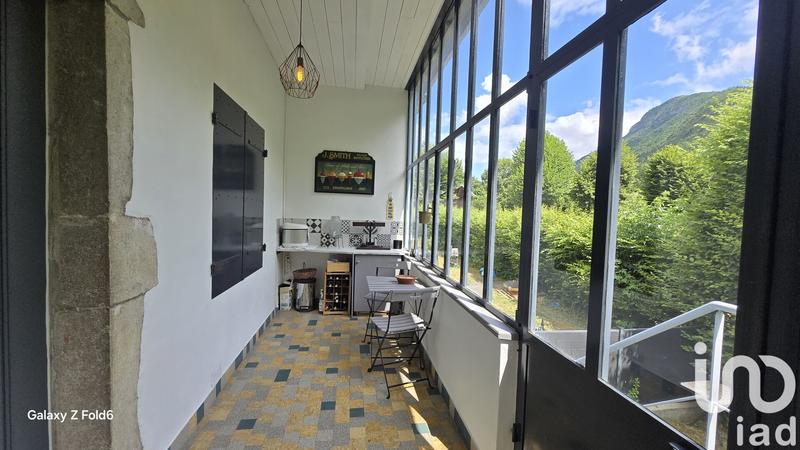 Maison - 205 m² - 8 pièces