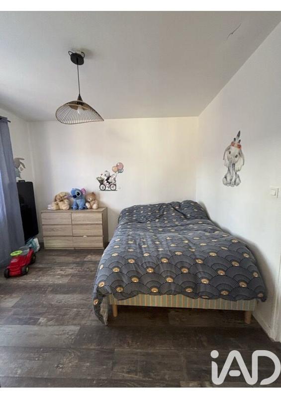 Maison - 225 m² - 8 pièces