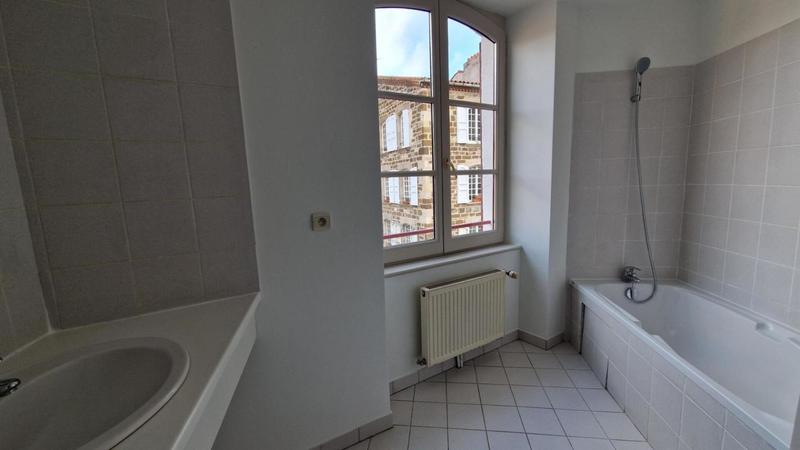 Appartement - 75 m² - 3 pièces