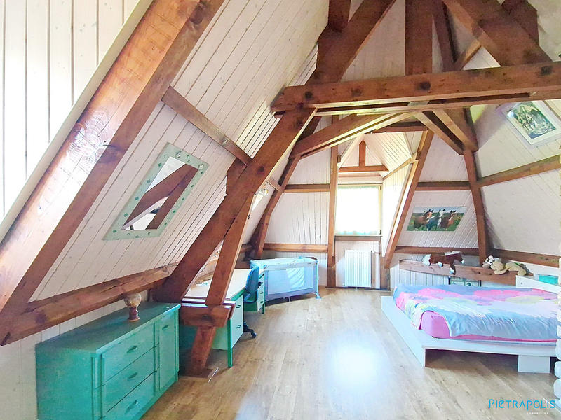 Maison - 195 m² - 7 pièces