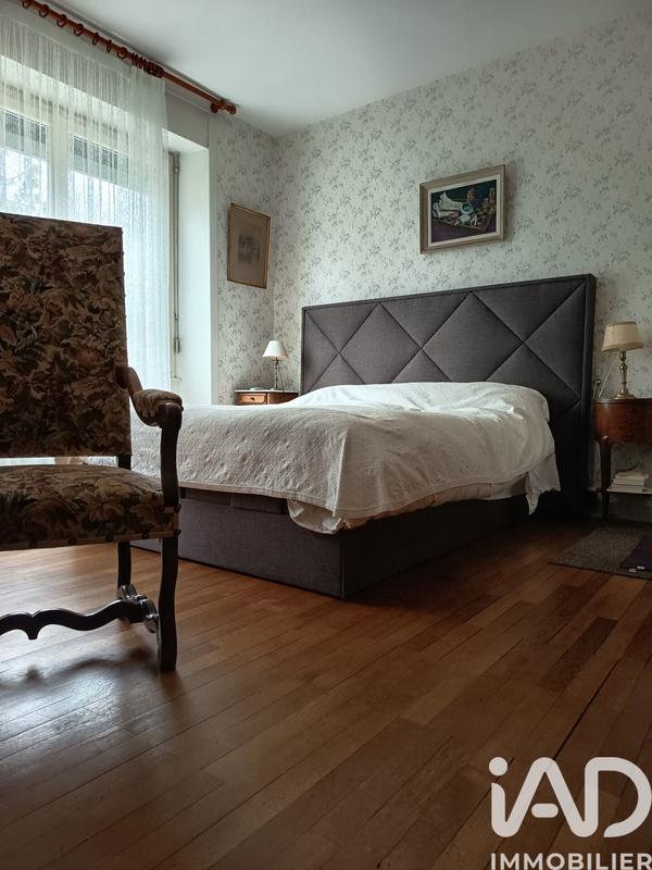 Maison - 190 m² - 8 pièces