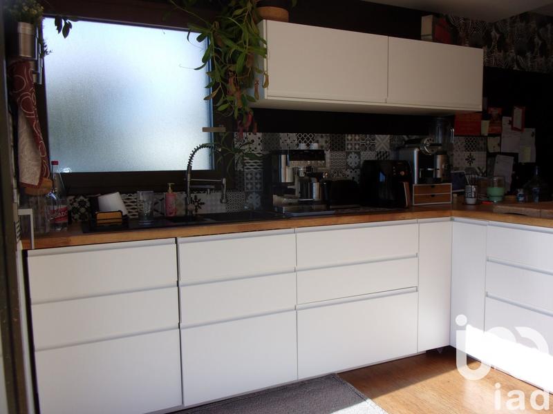 Maison - 221 m² - 9 pièces