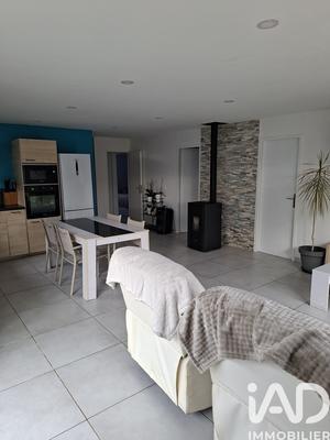 Maison - 90 m² - 4 pièces