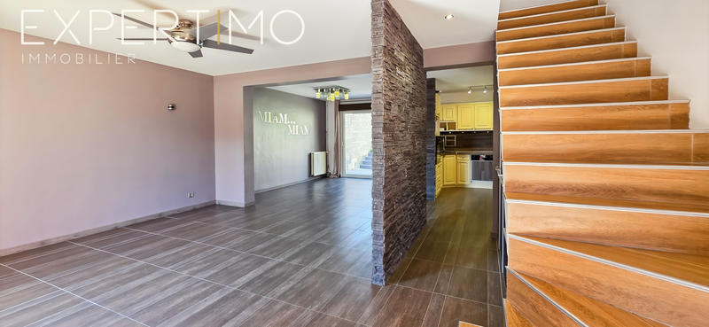 Maison - 150 m² - 8 pièces