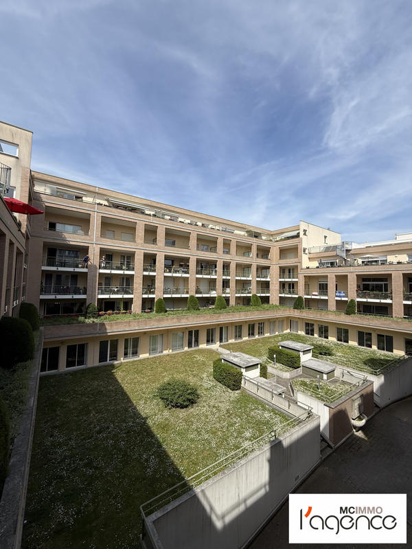 Appartement - 85 m² - 4 pièces