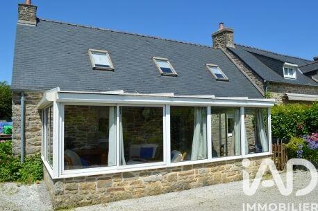 Maison - 180 m² - 11 pièces