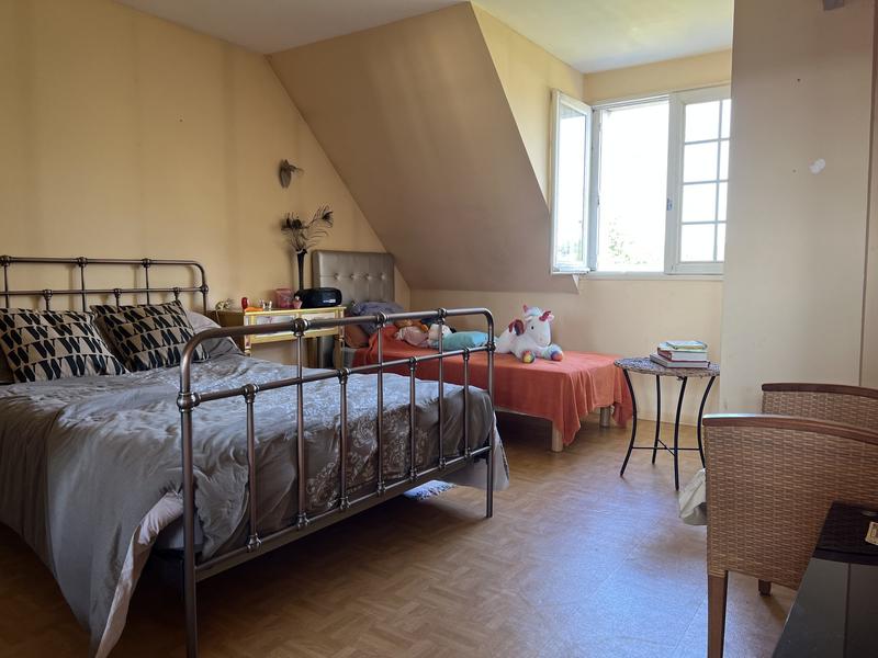 Maison - 175 m² - 8 pièces