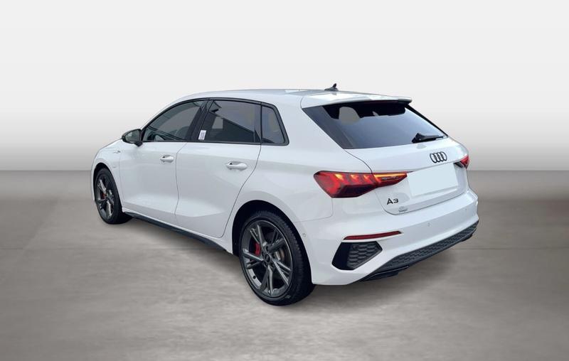 Audi A3 sportback 45 TFSIe 245 s-Line Hybride Rechargeable / Caméra de Recul Carplay Android Auto Régulateurd Distance