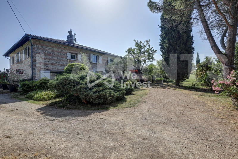 Maison - 333 m² - 10 pièces