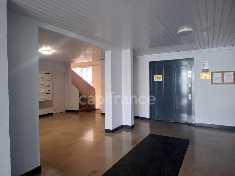 Bureau - 61 m² - 3 pièces