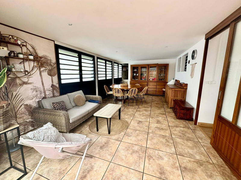 Villa - 223 m² - 7 pièces