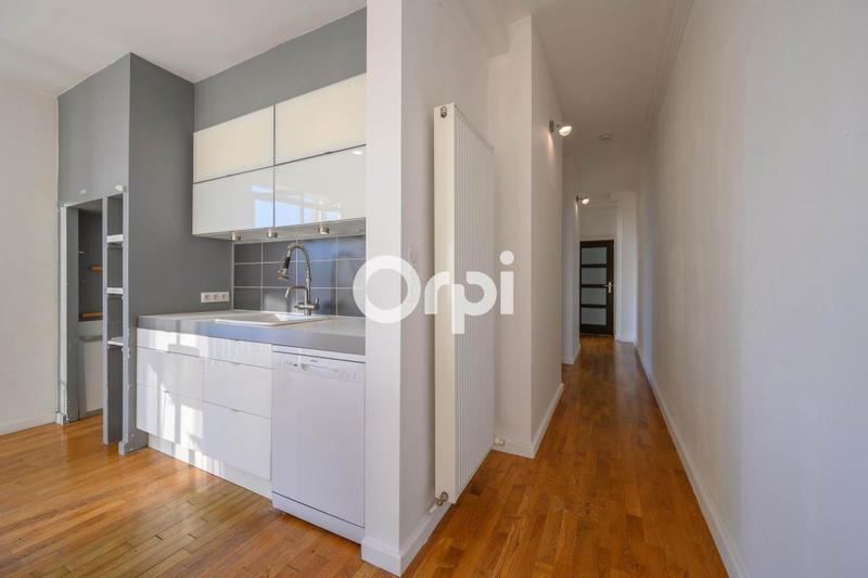 Appartement - 80 m² - 3 pièces