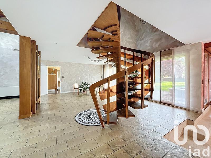 Maison de maîtres - 234 m² - 8 pièces