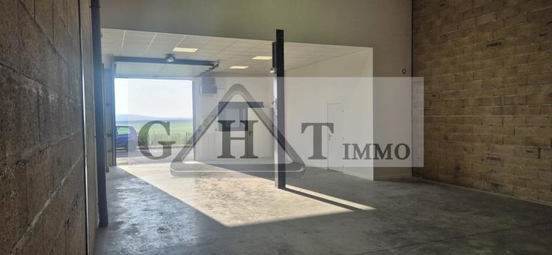 Entrepôt - 165 m²